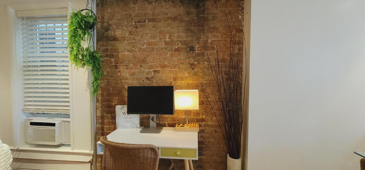 Апартаменты Luxe Brooklyn Getaway Нью-Йорк Экстерьер фото